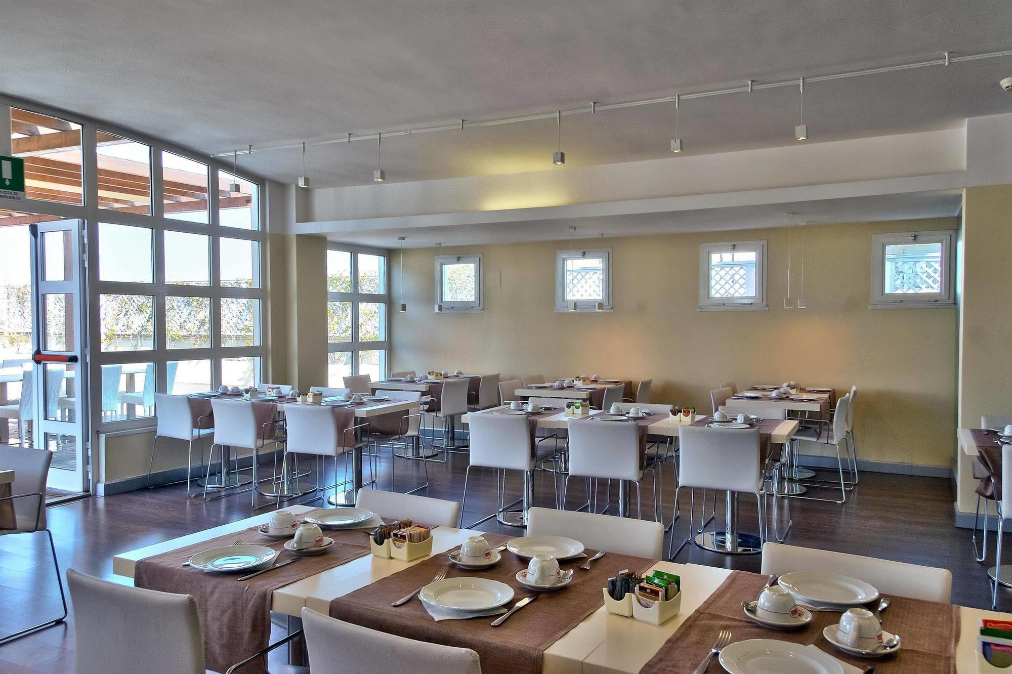 Hotel Roma Tor Vergata Ngoại thất bức ảnh